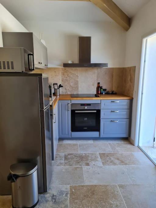 Adorable Maison Independante 30M2 Avec Piscine En Saison カブリ エクステリア 写真