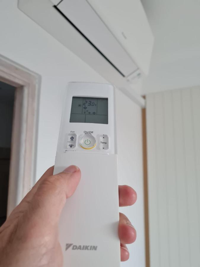 Adorable Maison Independante 30M2 Avec Piscine En Saison カブリ エクステリア 写真
