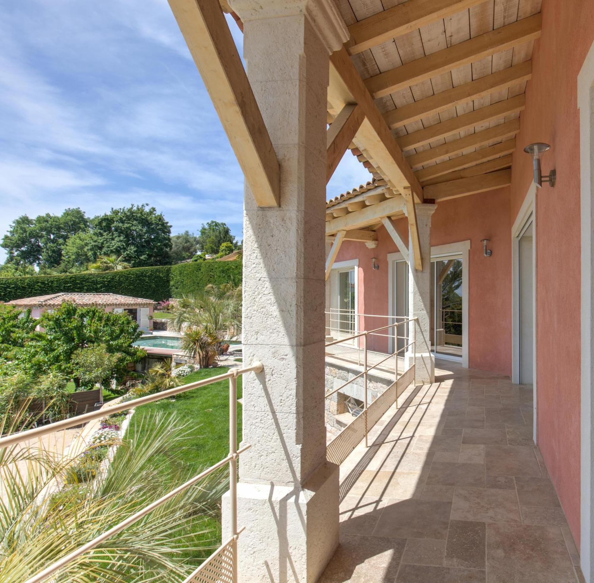 Adorable Maison Independante 30M2 Avec Piscine En Saison カブリ 部屋 写真